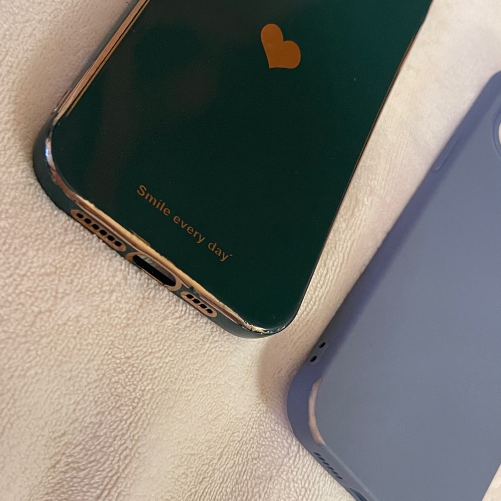 Assorted Phone Cases - Multicolor - Picture 5 of 5